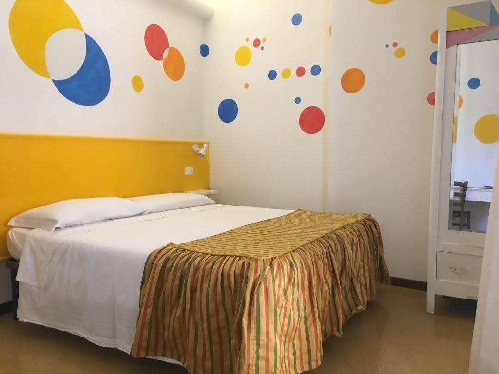 Vegan B&B Meuble Adriana 西尔米奥奈 外观 照片