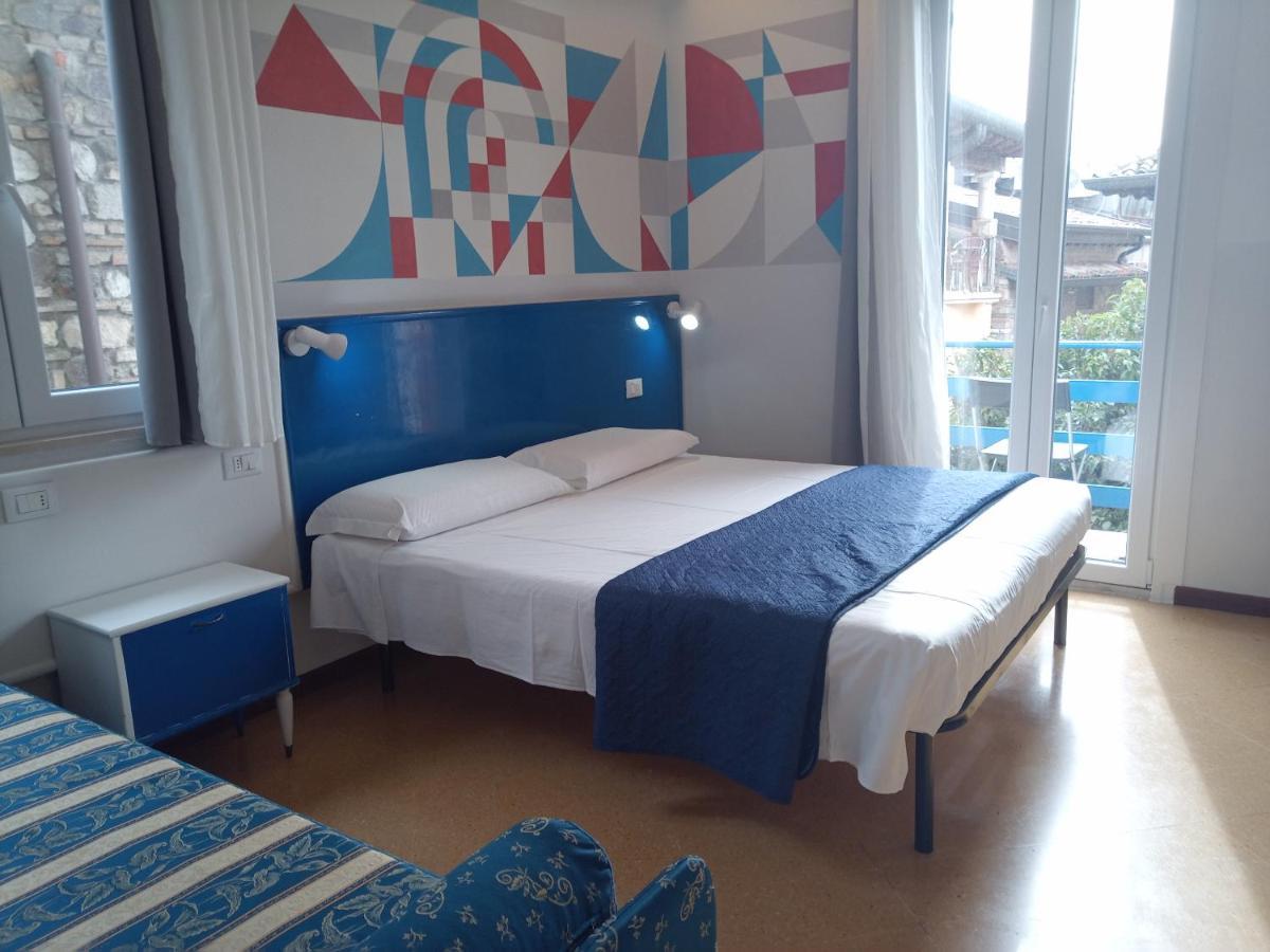 Vegan B&B Meuble Adriana 西尔米奥奈 外观 照片