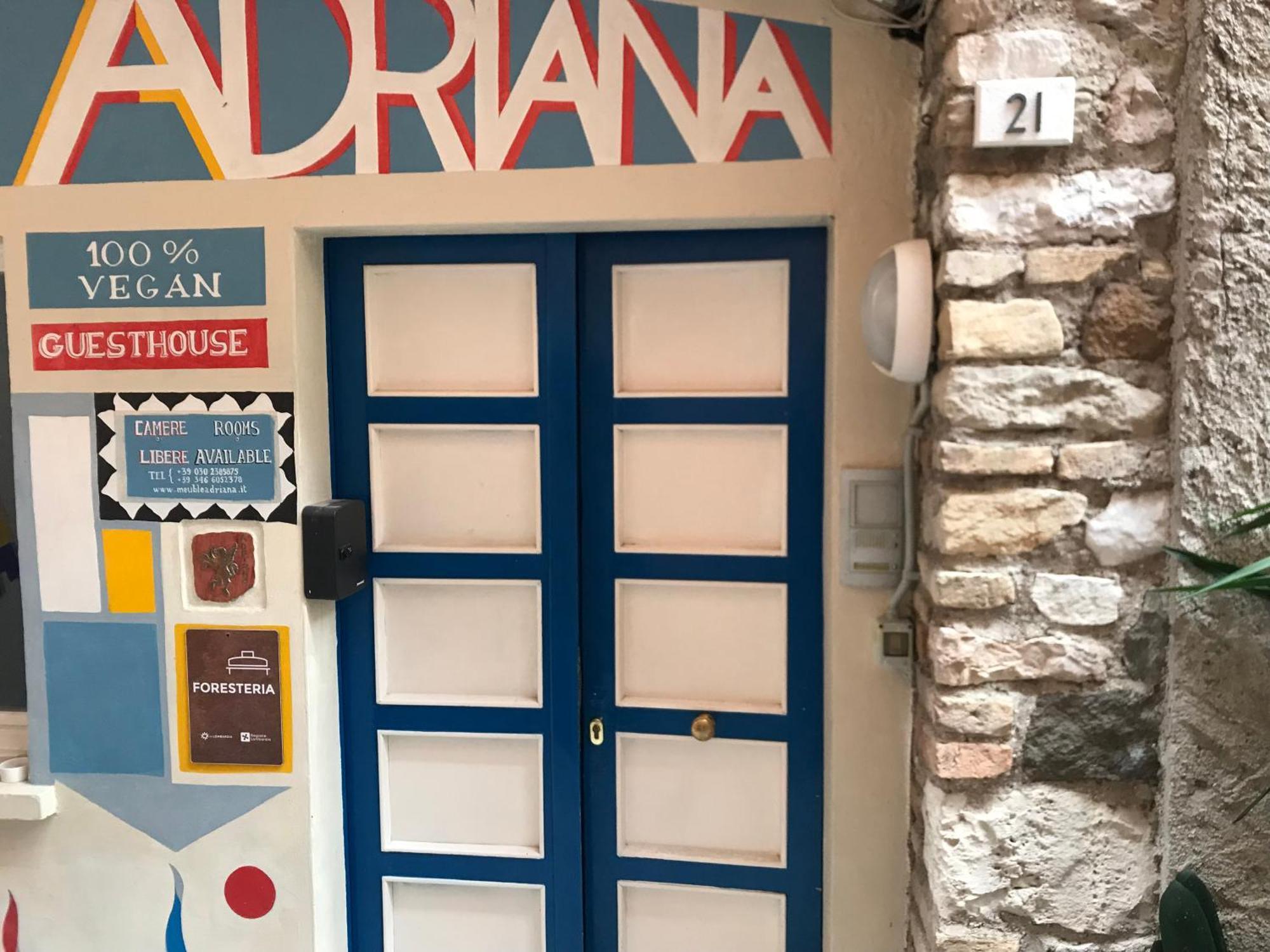 Vegan B&B Meuble Adriana 西尔米奥奈 外观 照片