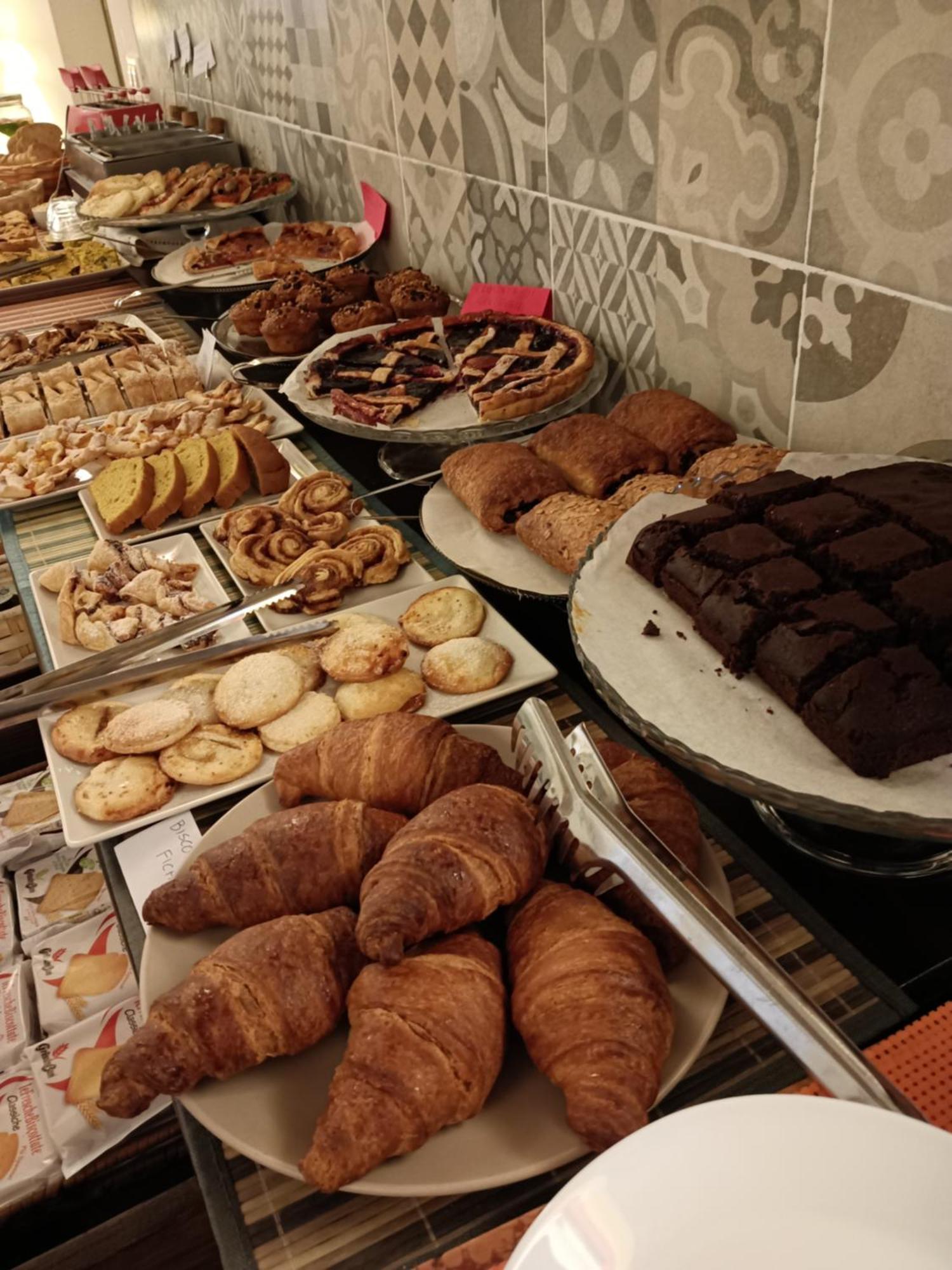 Vegan B&B Meuble Adriana 西尔米奥奈 外观 照片